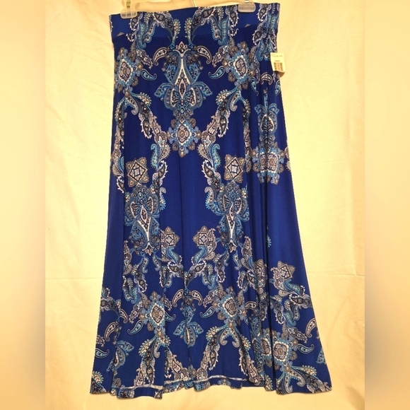 INC International Concepts Dresses & Skirts - INC International Concepts Sand and sea paisley boho maxi skirt with studs. Nwt